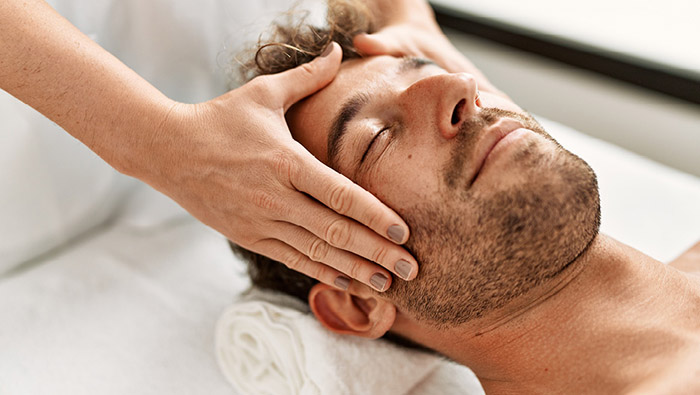 Gesichtsmassage, Kosmetik für Männer, Wellness in Oberhof