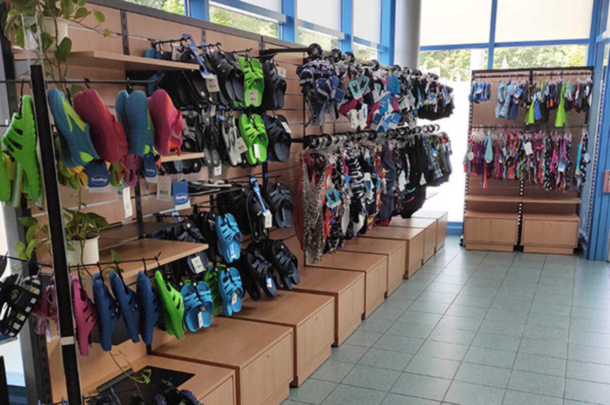 Shop im H2O, Badehosen, Bikinis, Badeanzug, Schuhe